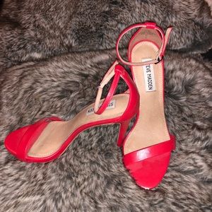 super cute red heels from steve madden